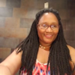 Meet your Posher, Latoya